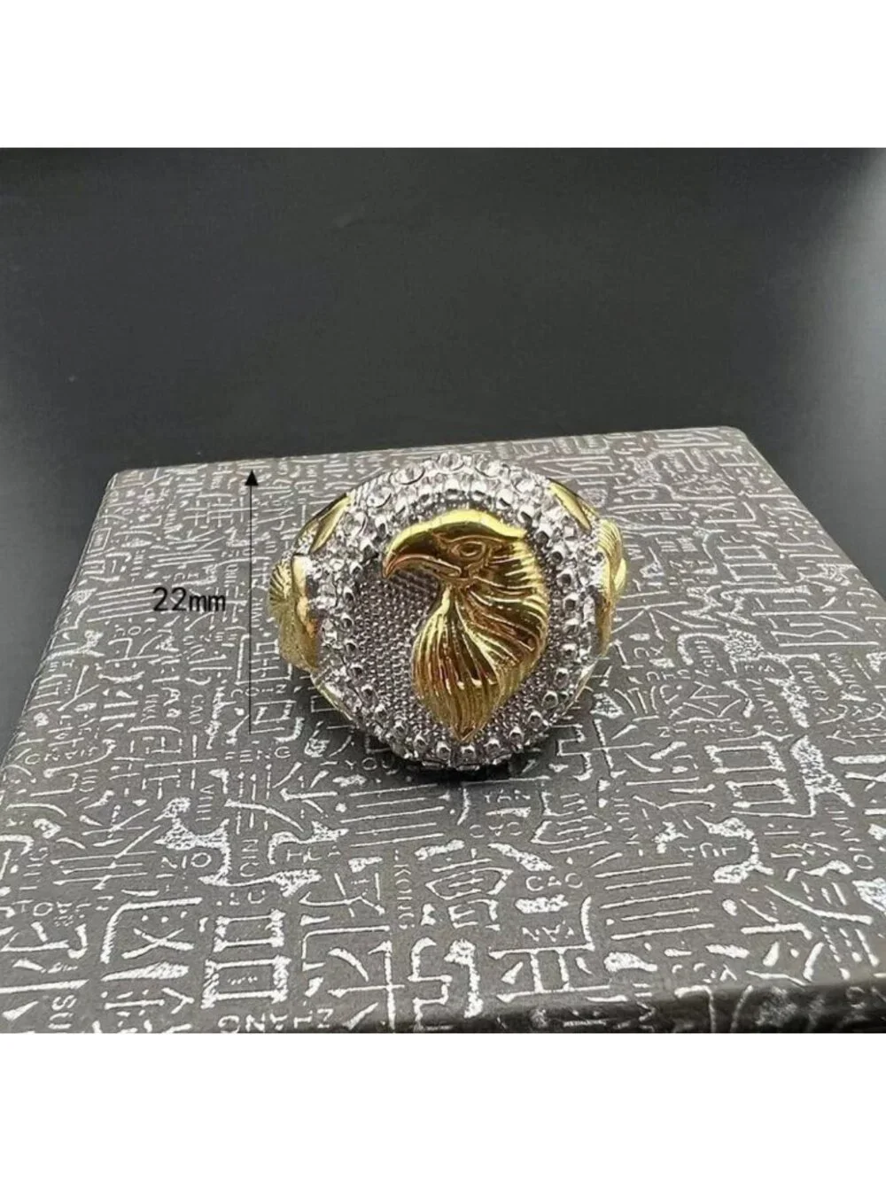 Stylish Stainless Steel Eagle Head Gold Ring for Men & Women - Hip Hop Jewelry